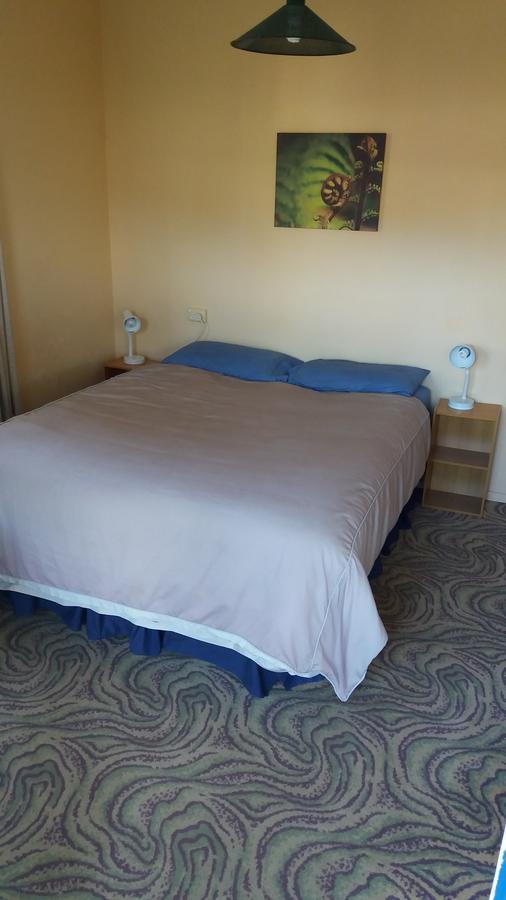 Annies Nirvana Lodge Backpackers Takaka Eksteriør bilde